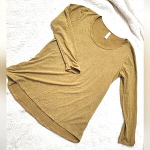 Lularoe Lynnae Long Sleeve Top. Dusty Gold Heathered. Size Medium